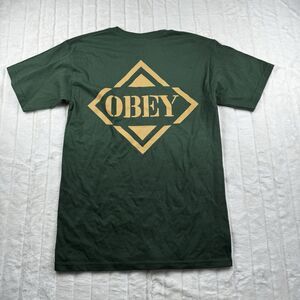 Obey Logo Graphic T-Shirt Adult Size Small Green Giant Big Print Crew Neck NWT